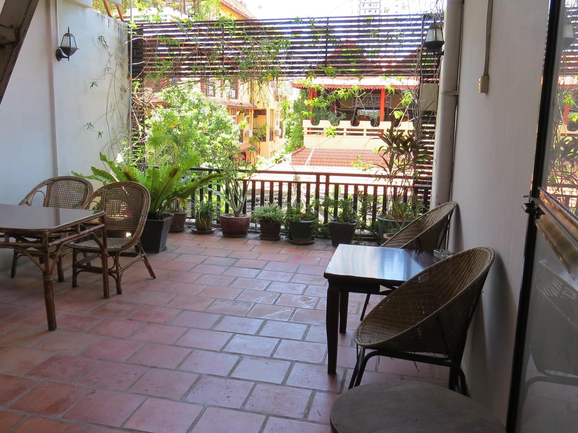 Goldie Guesthouse Phnom Pen Exterior foto