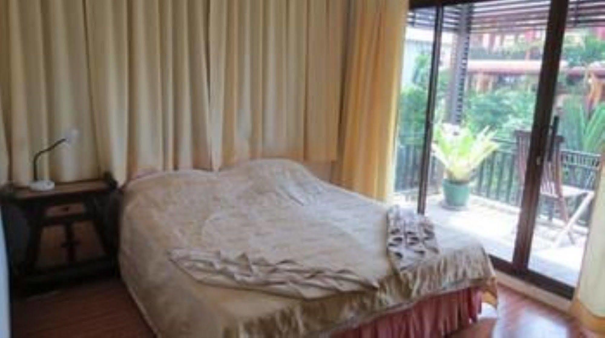 Goldie Guesthouse Phnom Pen Exterior foto